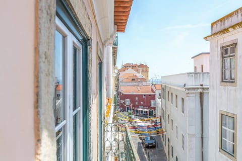 Apartment, 3 Bedrooms | Street view