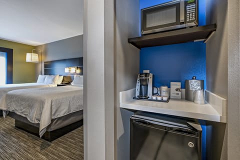 Standard Room, 2 Queen Beds | Egyptian cotton sheets, premium bedding, down comforters, pillowtop beds