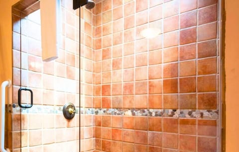 Chiming Bells | Bathroom | Designer toiletries, hair dryer, bathrobes, towels