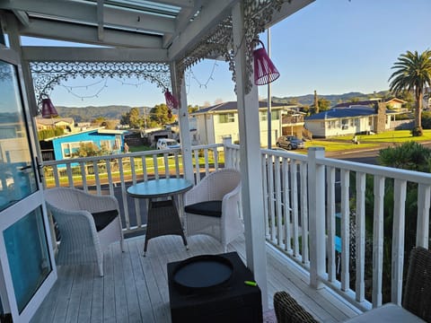 Deluxe Apartment, Partial Ocean View | Terrace/patio