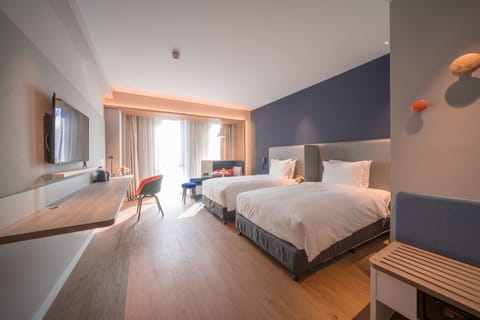In-room safe, desk, blackout drapes, soundproofing