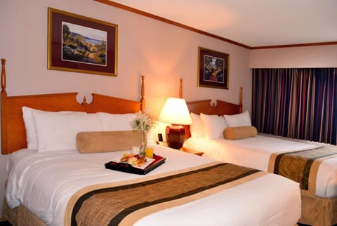 Premium bedding, pillowtop beds, desk, soundproofing