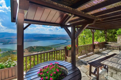 Deluxe Villa, 4 Bedrooms, Lake View | Balcony view