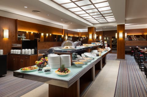 Daily buffet breakfast for a fee