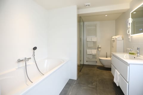Comfort Apartment | Bathroom | Towels