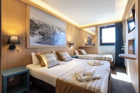 In-room safe, free WiFi, bed sheets