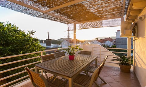 Apartment (Two-Bedroom Apartment with Balcony) | Balcony