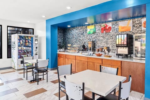 Free buffet breakfast