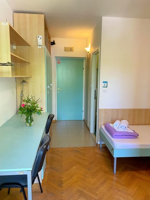 Superior Room | Desk, free WiFi, bed sheets