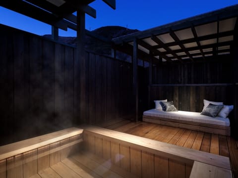 Executive Twin Room with Roof Top Open Air Bath | Bathroom | Combined shower/tub, spring water tub, free toiletries, hair dryer