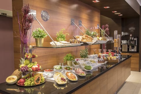 Daily continental breakfast for a fee
