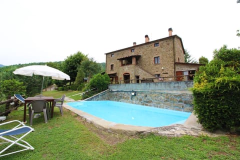 Seasonal outdoor pool, pool umbrellas, sun loungers