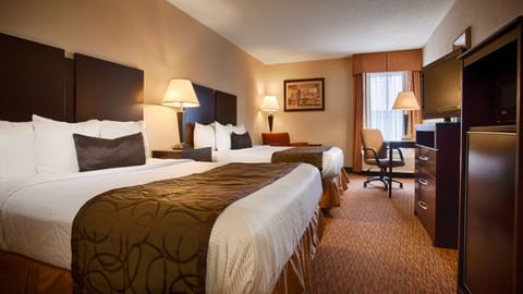 In-room safe, desk, laptop workspace, blackout drapes