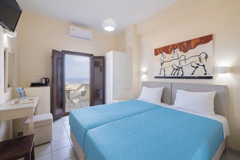 Standard Double or Twin Room, Sea View | Free WiFi, bed sheets