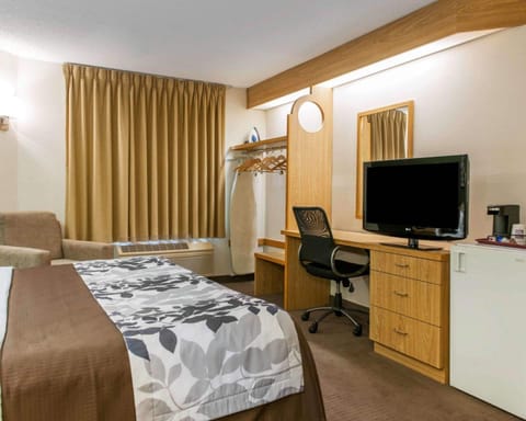 In-room safe, iron/ironing board, rollaway beds, free WiFi