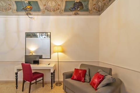 Superior Triple Room, 1 Queen Bed | Iron/ironing board, free WiFi, bed sheets