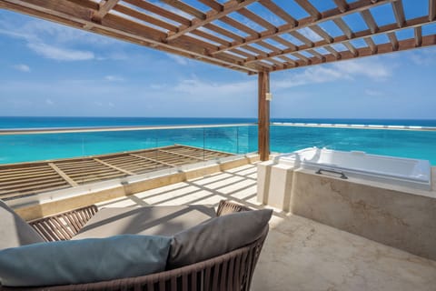 Superior Two Bedroom Presidential Suite - Ocean View | Terrace/patio