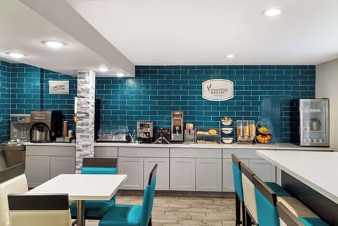 Free continental breakfast