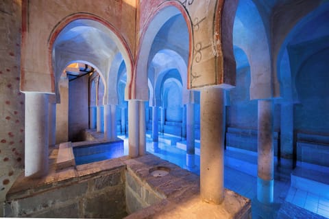 Couples treatment rooms, hot springs, Turkish bath, body treatments