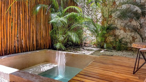 Private pool