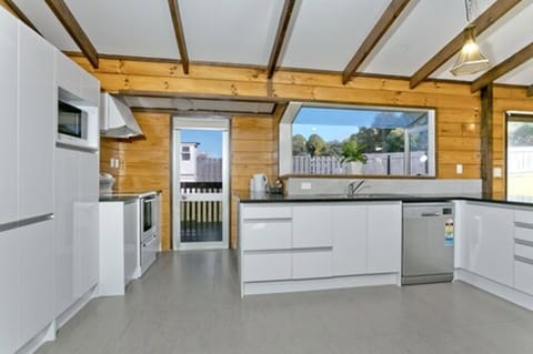 Villa | Private kitchen | Full-size fridge, stovetop, toaster