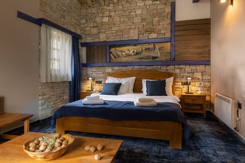 Superior Double or Twin Room, Connecting Rooms | Memory foam beds, minibar, in-room safe, desk