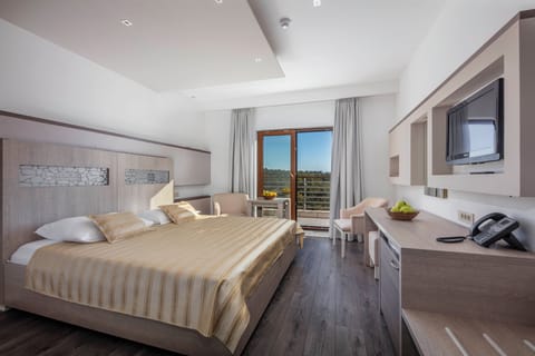 Memory foam beds, minibar, in-room safe, desk