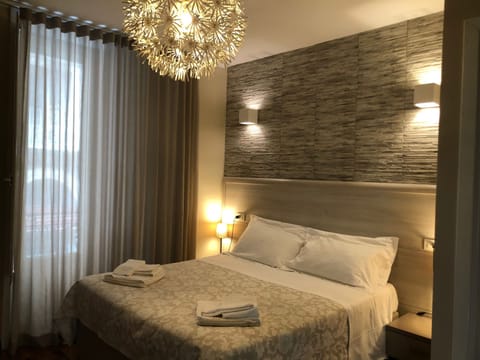 Comfort Double or Twin Room, 1 Bedroom, Ensuite, City View | Frette Italian sheets, premium bedding, down comforters, in-room safe