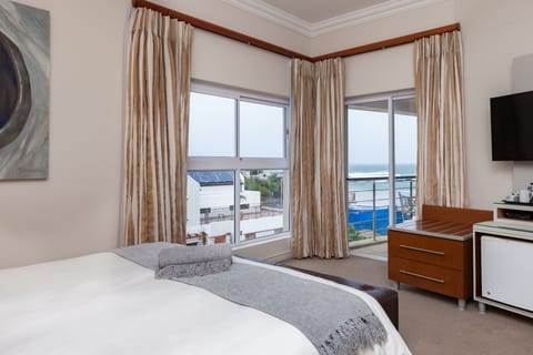 Egyptian cotton sheets, premium bedding, down comforters