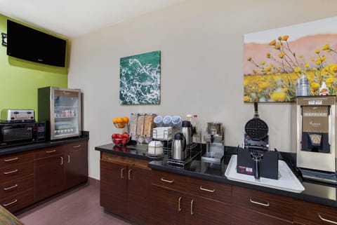 Free buffet breakfast