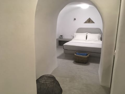 In-room safe, soundproofing, iron/ironing board, free WiFi