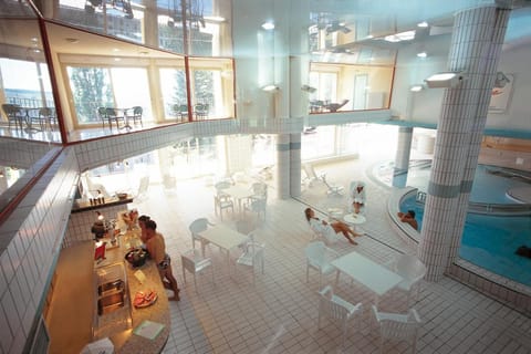 Sauna, Turkish bath, body treatments, aromatherapy, facials