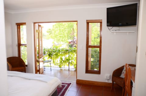 Double Room with King Sized Bed (6) | 1 bedroom, premium bedding, down comforters, in-room safe
