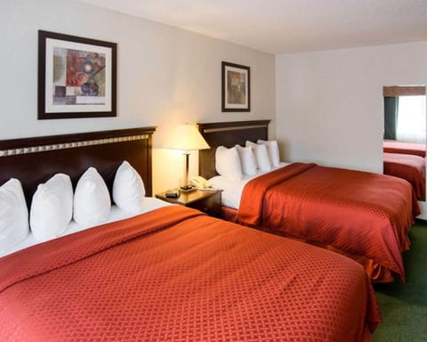 Standard Room, 2 Queen Beds, Non Smoking | In-room safe, desk, iron/ironing board, free WiFi