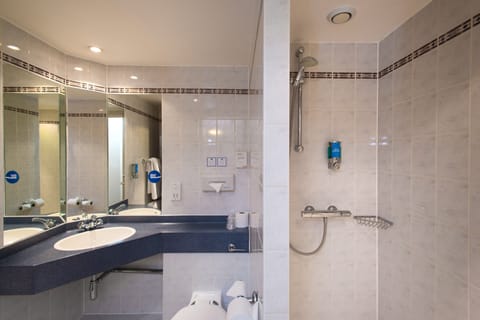 Shower, eco-friendly toiletries, hair dryer, towels