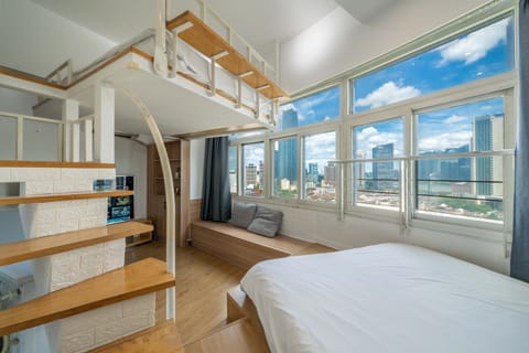 Premium bedding, pillowtop beds, desk, blackout drapes