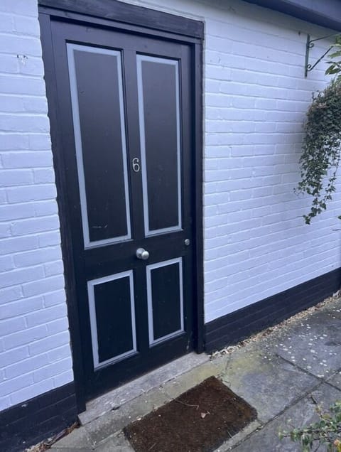 Double Room, Ensuite (Itchen) | Garden