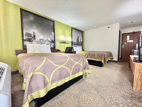 Double Room, 2 Double Beds | Desk, iron/ironing board, rollaway beds, free WiFi