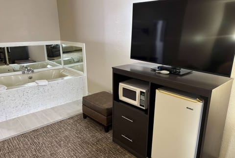 Desk, iron/ironing board, free cribs/infant beds, free WiFi