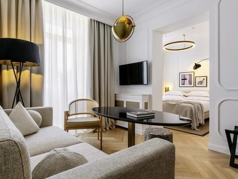 Junior Suite, 1 Double Bed | Egyptian cotton sheets, premium bedding, down comforters, pillowtop beds