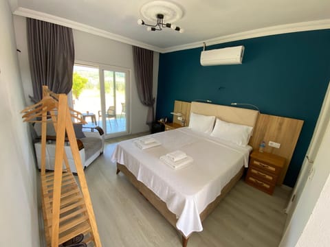 Elite Double Room | Minibar, laptop workspace, blackout drapes, soundproofing