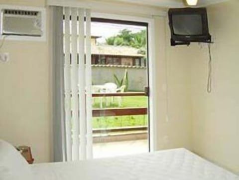 Minibar, in-room safe, blackout drapes, bed sheets