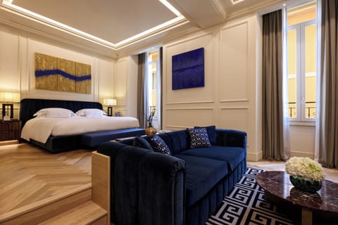 Presidential Suite | Premium bedding, down comforters, pillowtop beds, minibar