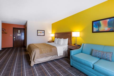 Premium bedding, pillowtop beds, desk, iron/ironing board