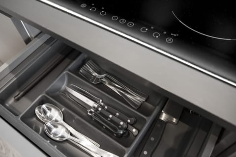 Comfort Studio | Private kitchenette | Coffee/tea maker, electric kettle