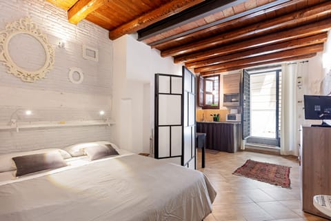 Studio | Iron/ironing board, free WiFi, bed sheets