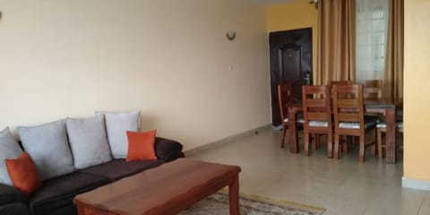 Apartment, 3 Bedrooms | Living room | 32-inch flat-screen TV with digital channels, TV