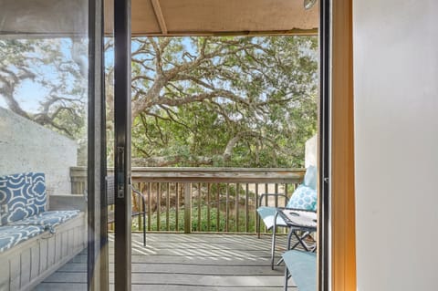 Condo, 3 Bedrooms | Interior