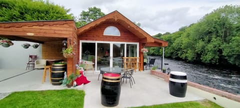 Egyptian cotton sheets, premium bedding, pillowtop beds