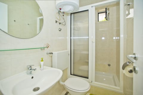 Standard Apartment, 1 Bedroom, Terrace, Partial Sea View | Bathroom | Shower, hair dryer, towels